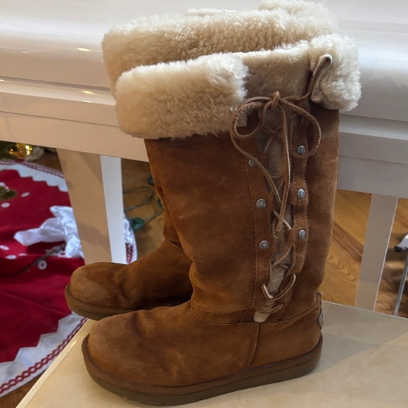 UGG Shearling Lined Boots Size 7 - Picture 2 of 11